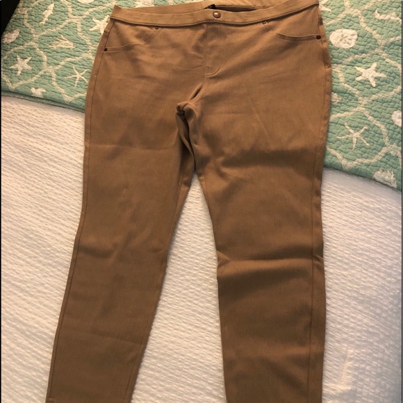 hue stretch pants